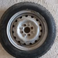 5 Gomme antineve chiodate +4 cerchioni