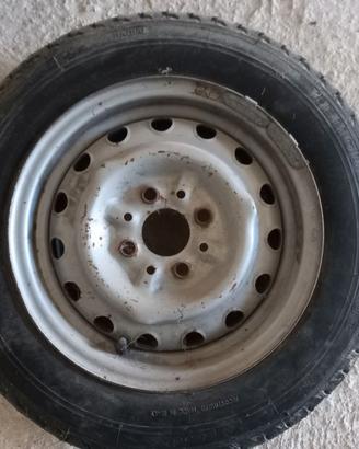 5 Gomme antineve chiodate +4 cerchioni