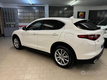 Alfa Romeo Stelvio 2.2 Turbodiesel 210 CV AT8 Q4 E