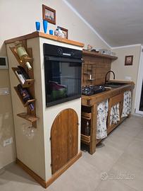 Cucina in legno massello