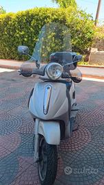 Piaggio Beverly 500