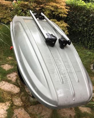 porta pacchi con barre di fissaggio