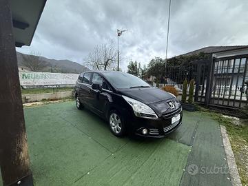 PEUGEOT 5008 1" SERIE