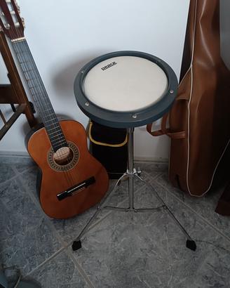 ATTREZZATURA MUSICALE 