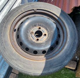 4 cerchi con pneumatici 185/65/R15