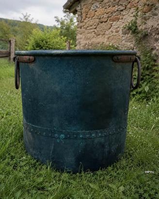 Calderone Antico in Rame Rivettato ca. 35 kg