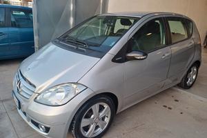 Mercedes-benz A 160 CDI BlueEFFICIENCY Premium
