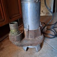 Pompa idraulica a immersione