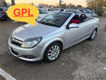 Opel Astra TwinTop 1.6 T 16V Cosmo