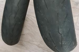 gomme da moto pirelli diablo rosso 4 usate
