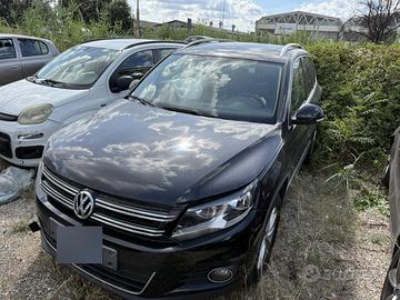 Tiguan anno 2012 4 ruote motrici nero