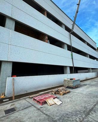 Immobile di 350 m² con 1 locale a Carinaro