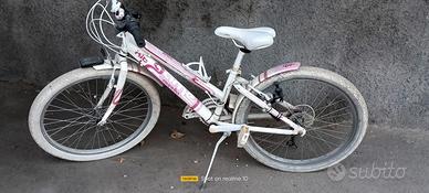 Bici per bambina rosa