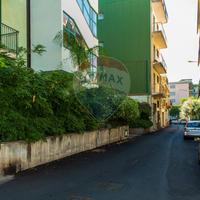 Locale Commerciale - Acireale