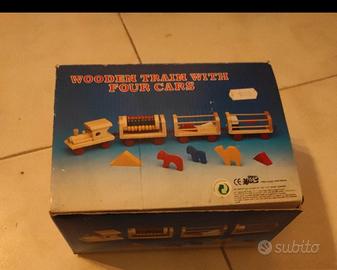 trenino giocattolo in legno 