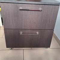 CASSETTIERA  CON ROTELLE