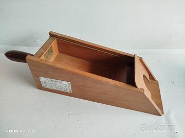 Distributore carte Dal Negro