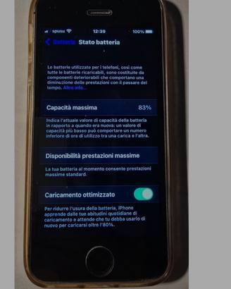 Iphone se 2016 32gb batteria 83% +2 cover funziona