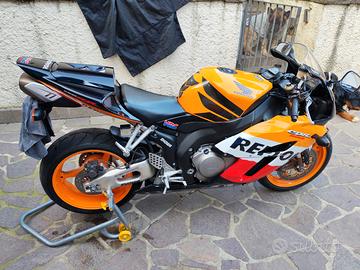 honda cbr 1000 rr repsol