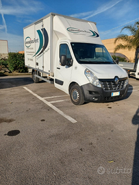 Renault Master con cassa box