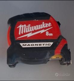 Metro Flessometro Milwaukee Magnetico 8m - Usato