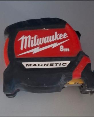 Metro Flessometro Milwaukee Magnetico 8m - Usato