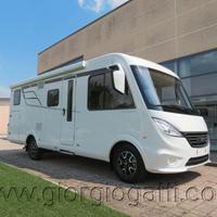 Camper Hymer Exsis-i 580 pure motorhome garage