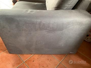 Divano praticamente nuovo  poltrone e sofa’