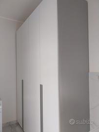 Armadio guardaroba come nuovo