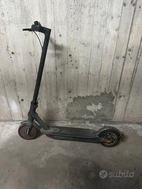 Monopattino Elettrico - Xiaomi Mi Pro 2