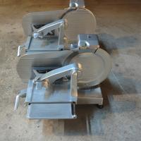 2 AFFETTATRICE VERTICALE ABM LAMA 36/38