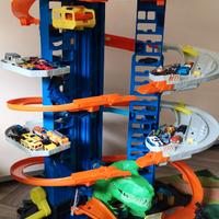 parcheggio Hot Wheels con dinosauro