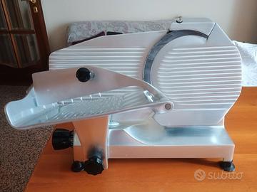 Affettatrice professionale 250 mm con affilalama