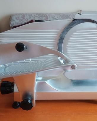 Affettatrice professionale 250 mm con affilalama