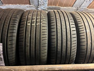 Gomme Pirelli 215/50 R18