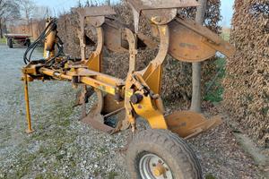 aratro bivomere moro 16