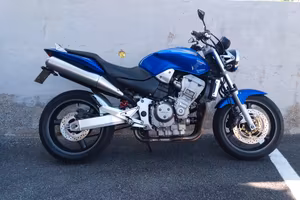 honda hornet 900