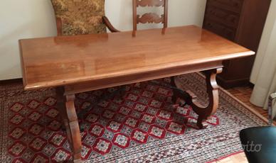 Tavolo fratino con poltrona e sedie