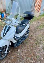 Beverly 300 come nuovo