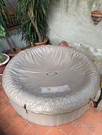 Vasca idromassaggio intex come nuova 180x70