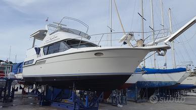 Barca a motore Carver 33 AFT Fly