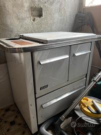 Cucina/Stufa a legna