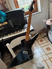Chitarra elettrica Explorer