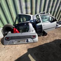 Motore 1 KR e ricambi Peugeot 107