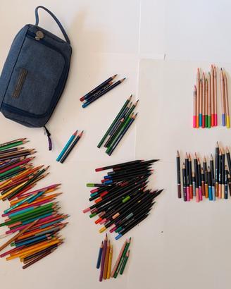 Matite colorate 110 pezzi di marca mista