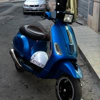 Vespa 50 scooter
