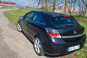 Opel Astra GTC