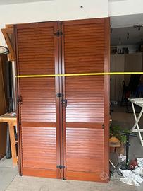 stock di persiane in legno 