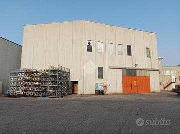 CAPANNONE A CUGGIONO