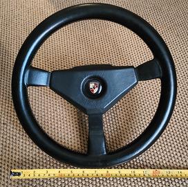 Volante MOMO per Porsche anni 70/80